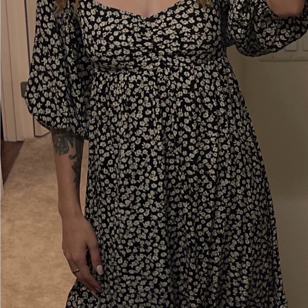 Billabong Black Floral Long Sleeve Dress Medium